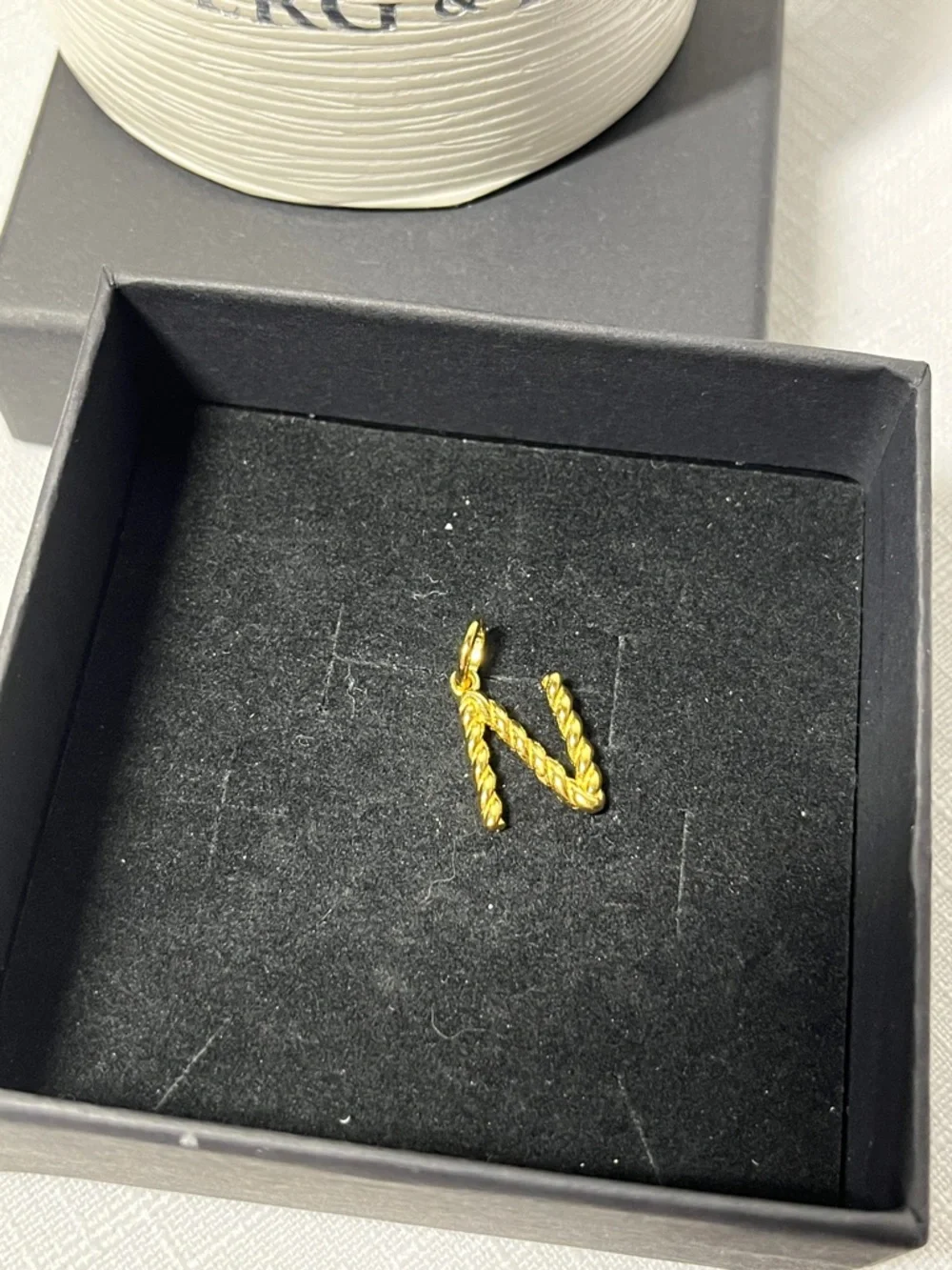 Hillberg & Berk Gold Rope Initial Letter N Charm Pendant. New. - Picture 2 of 4